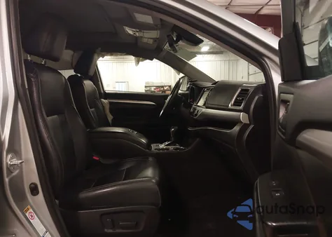 2018 Toyota Highlander Xle from USA, damaged, VIN 5TDJZRFH6JS534985